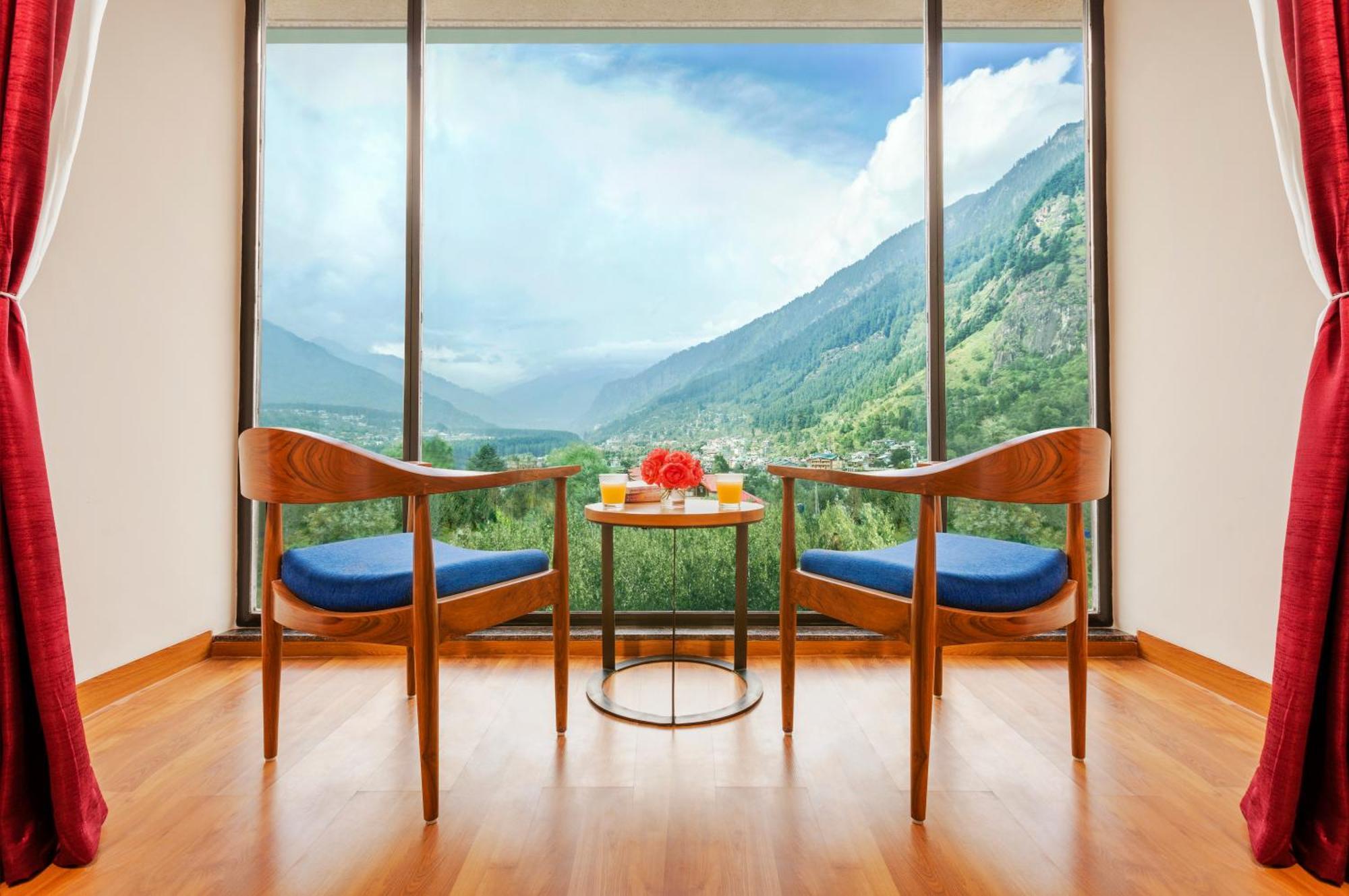 Sterling Manali Hotel Exterior photo