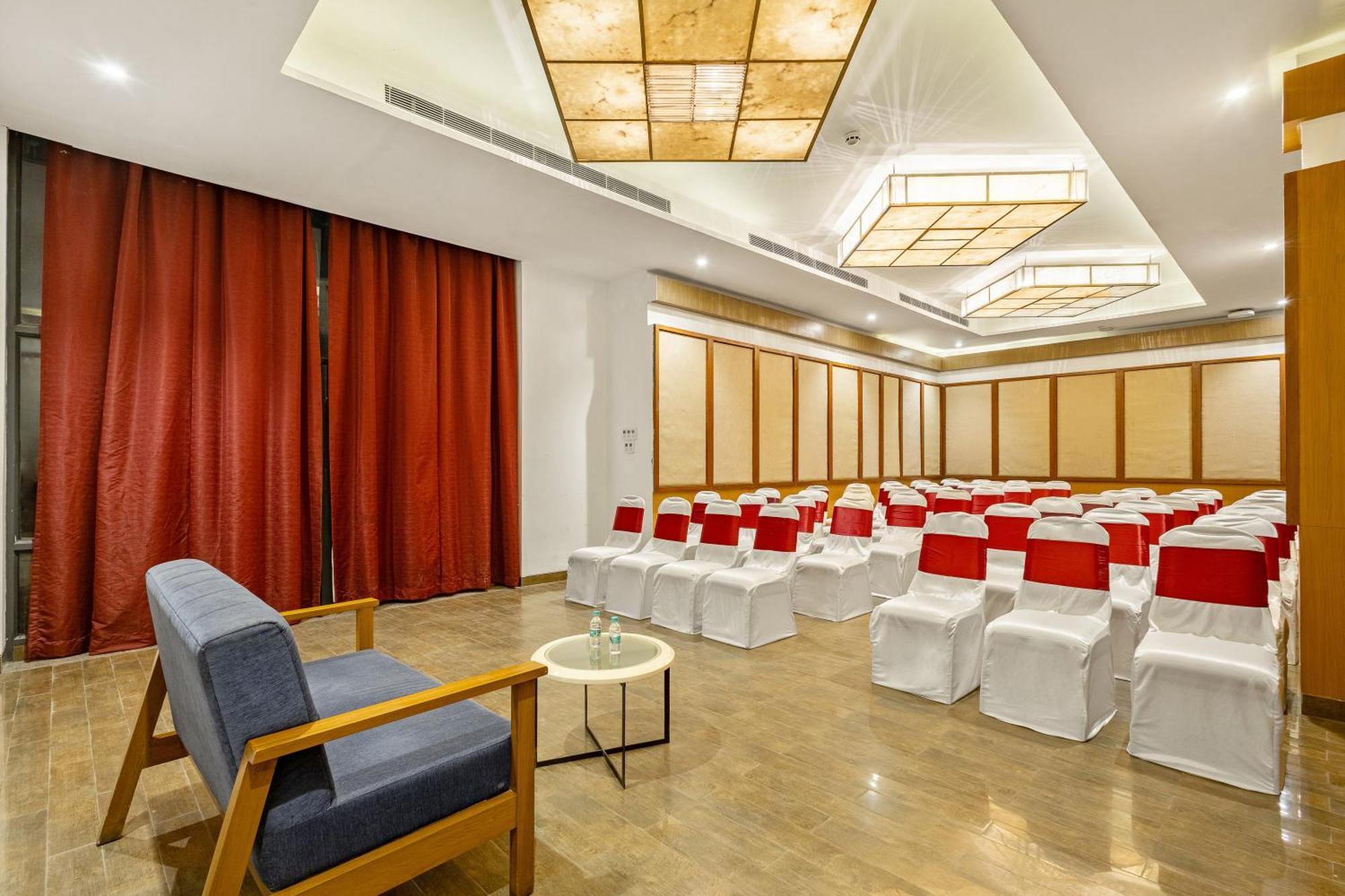 Sterling Manali Hotel Exterior photo
