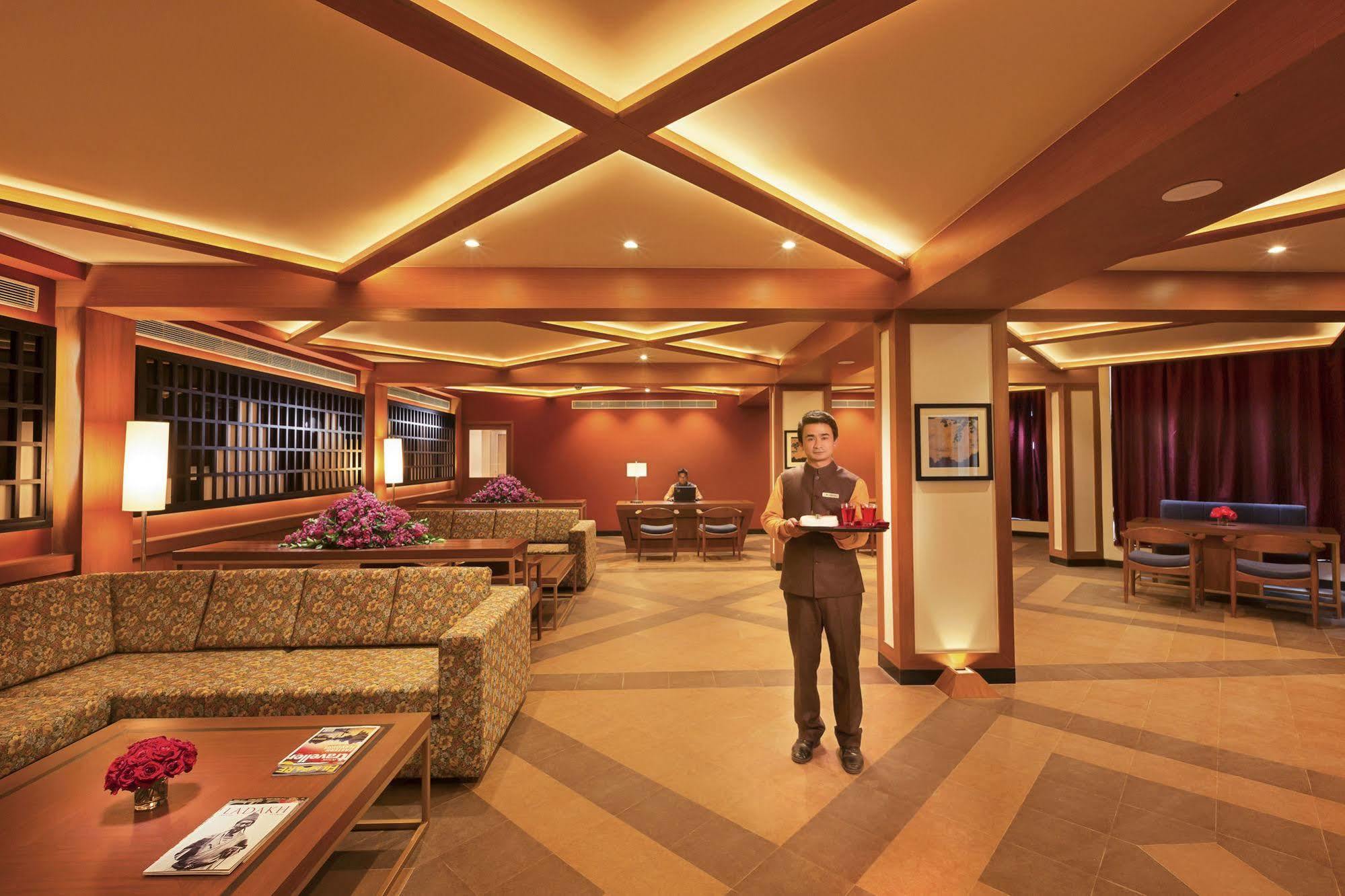 Sterling Manali Hotel Exterior photo