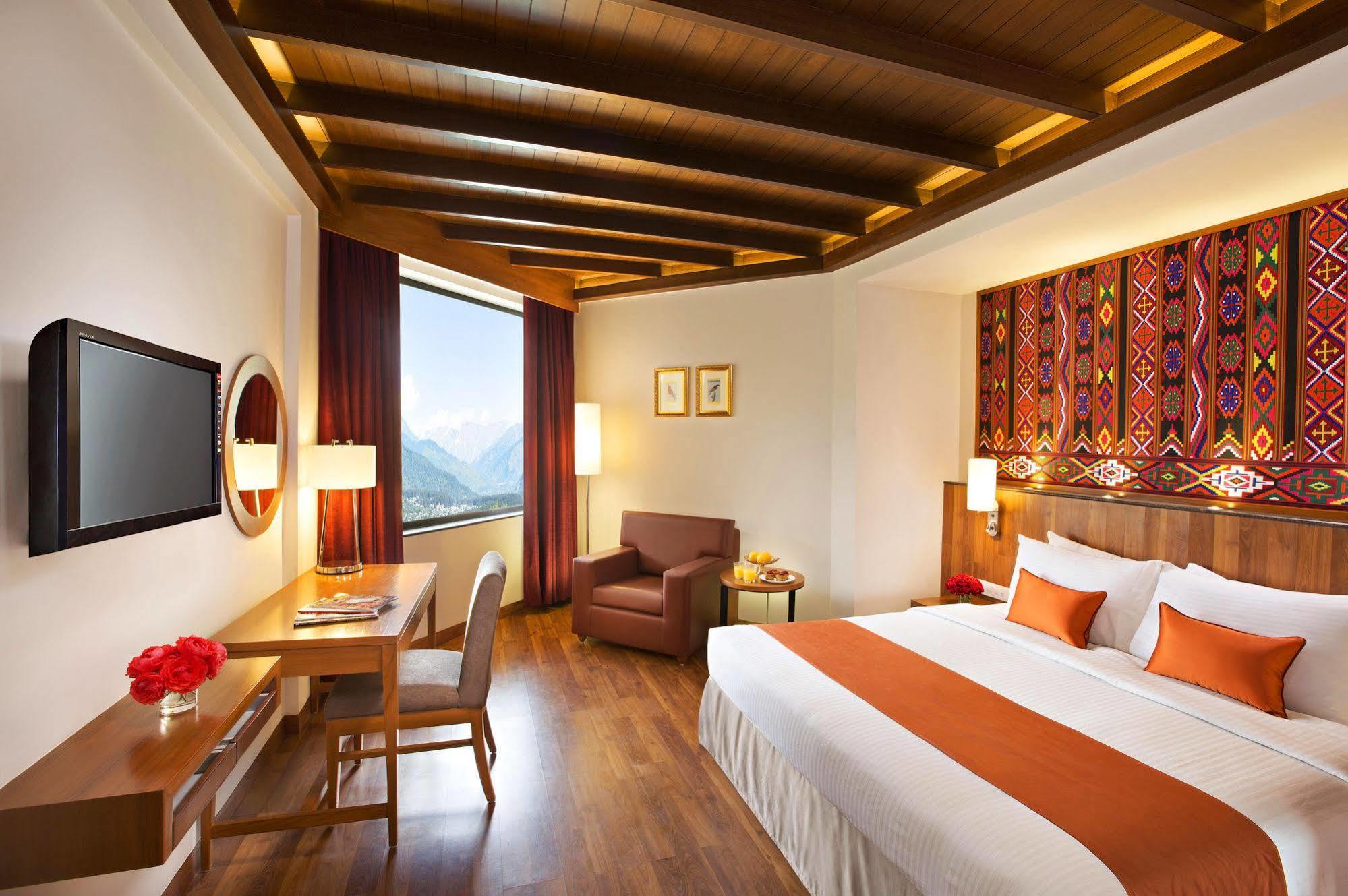 Sterling Manali Hotel Exterior photo
